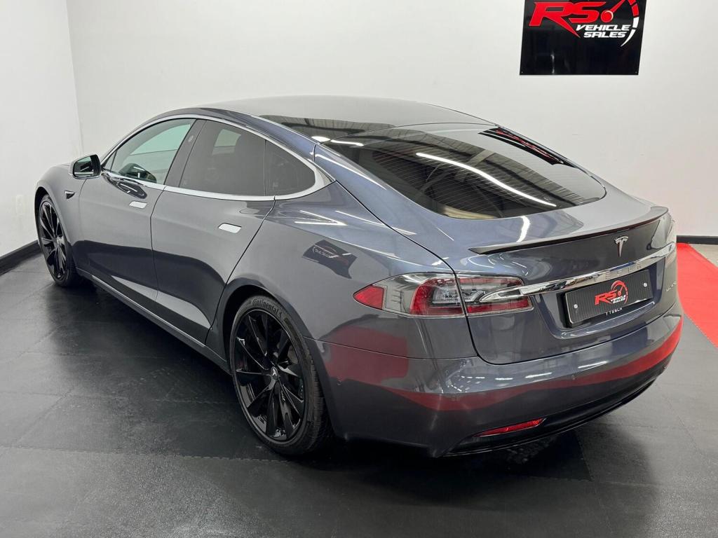 TESLA MODEL S