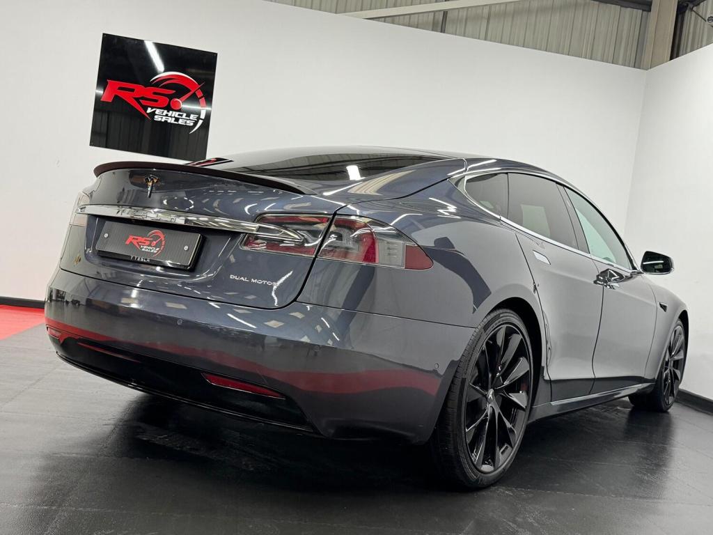 TESLA MODEL S