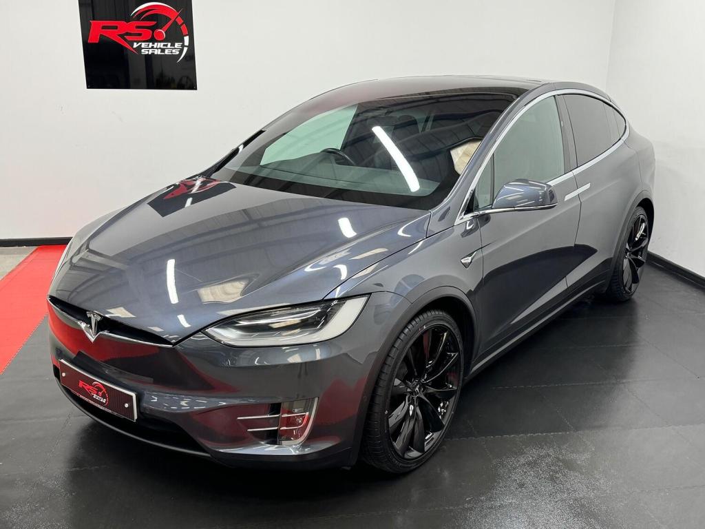TESLA MODEL X