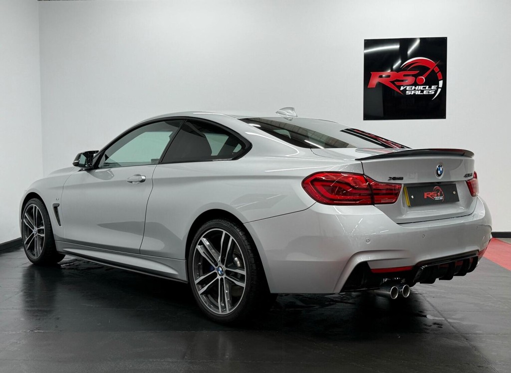 BMW 4 SERIES