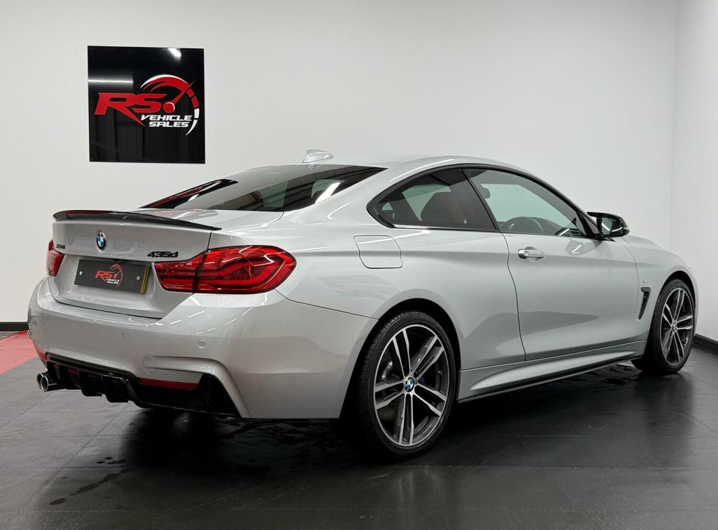 BMW 4 SERIES