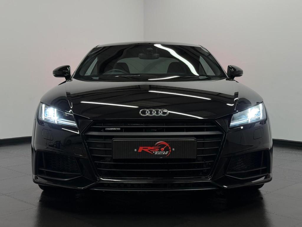 AUDI TT