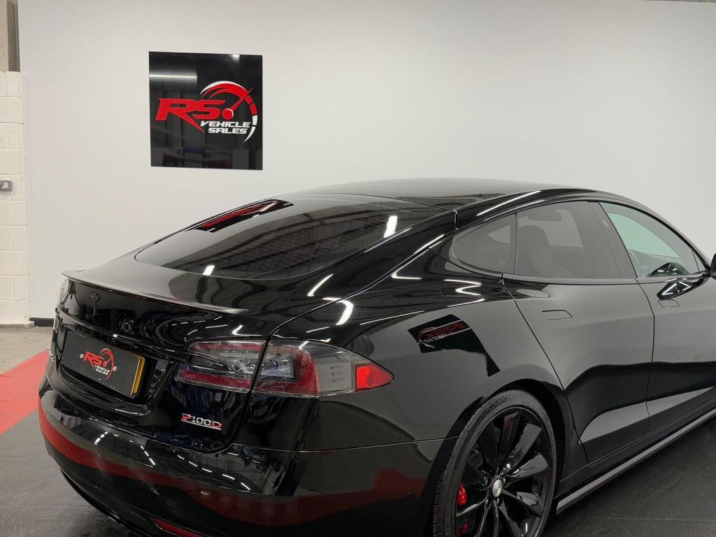 TESLA MODEL S