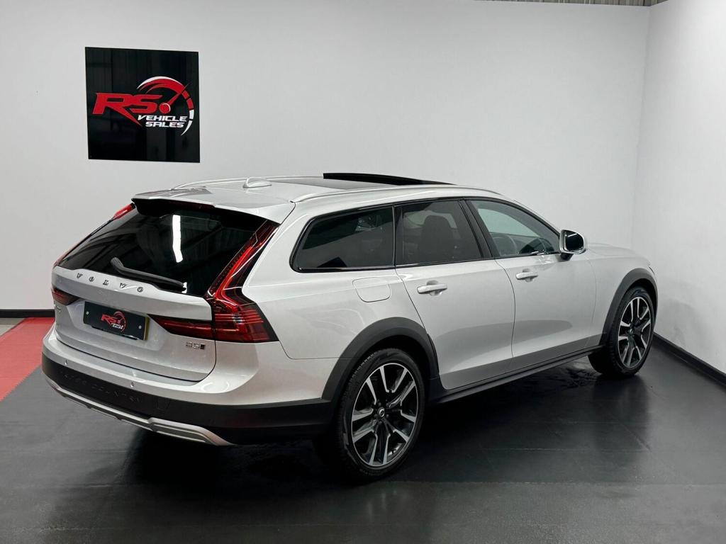 VOLVO V90 CROSS COUNTRY
