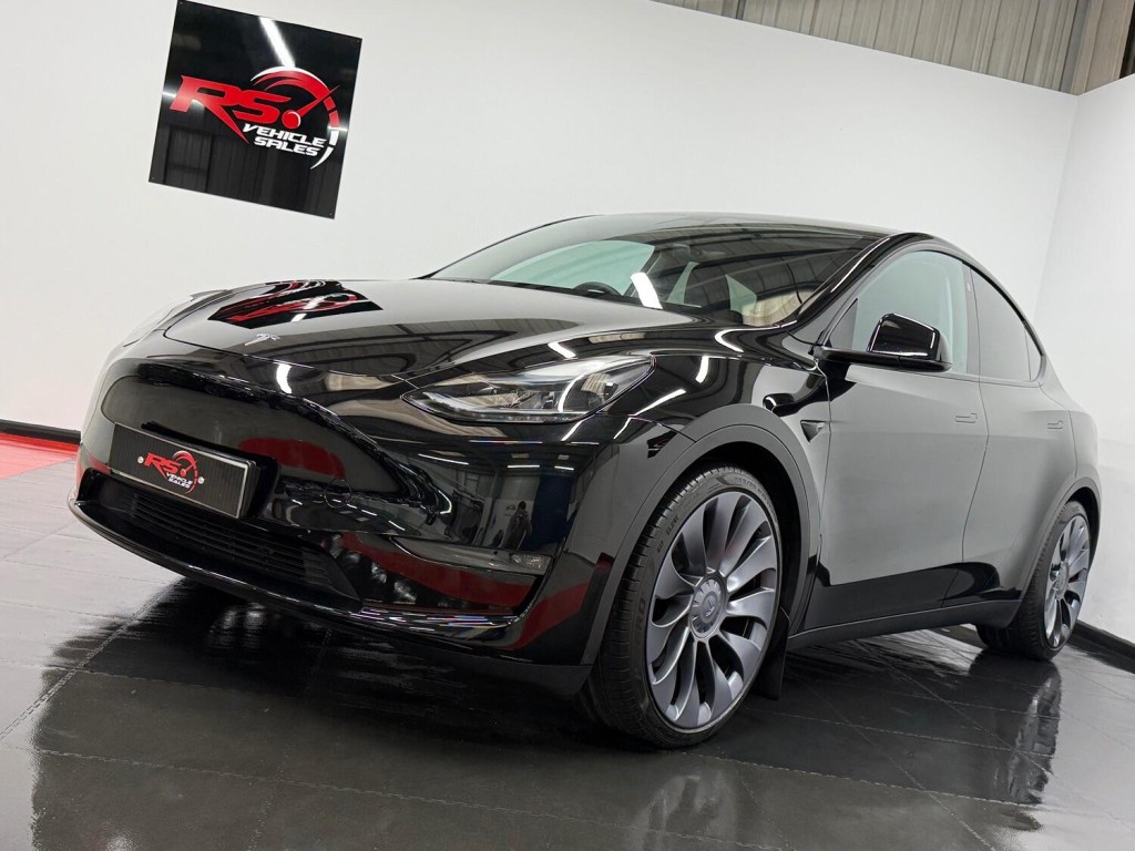 TESLA MODEL Y