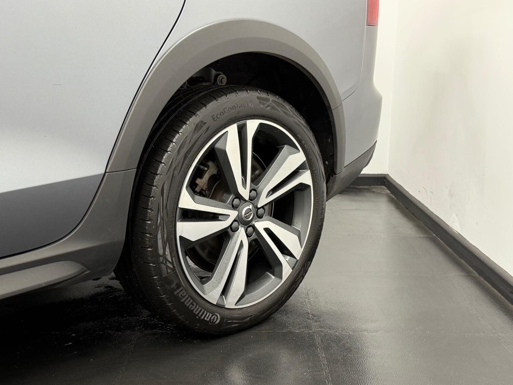 VOLVO V60 CROSS COUNTRY