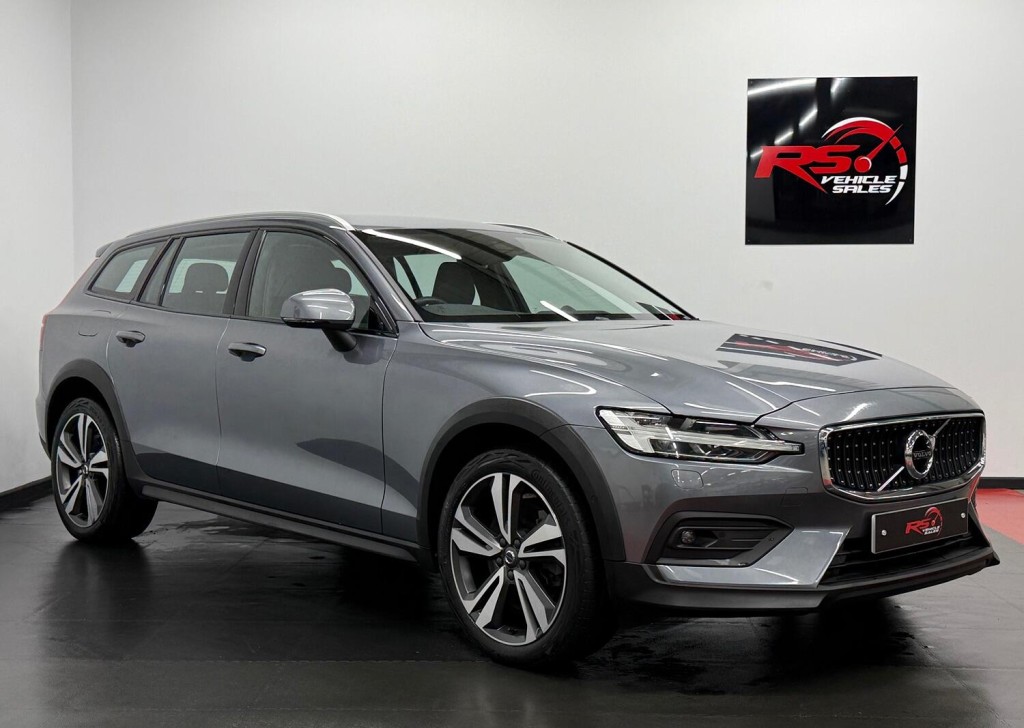 VOLVO V60 CROSS COUNTRY