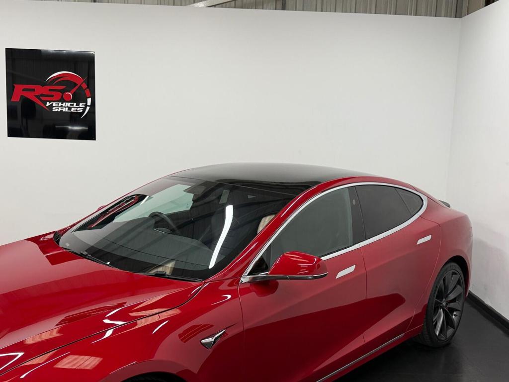 TESLA MODEL S
