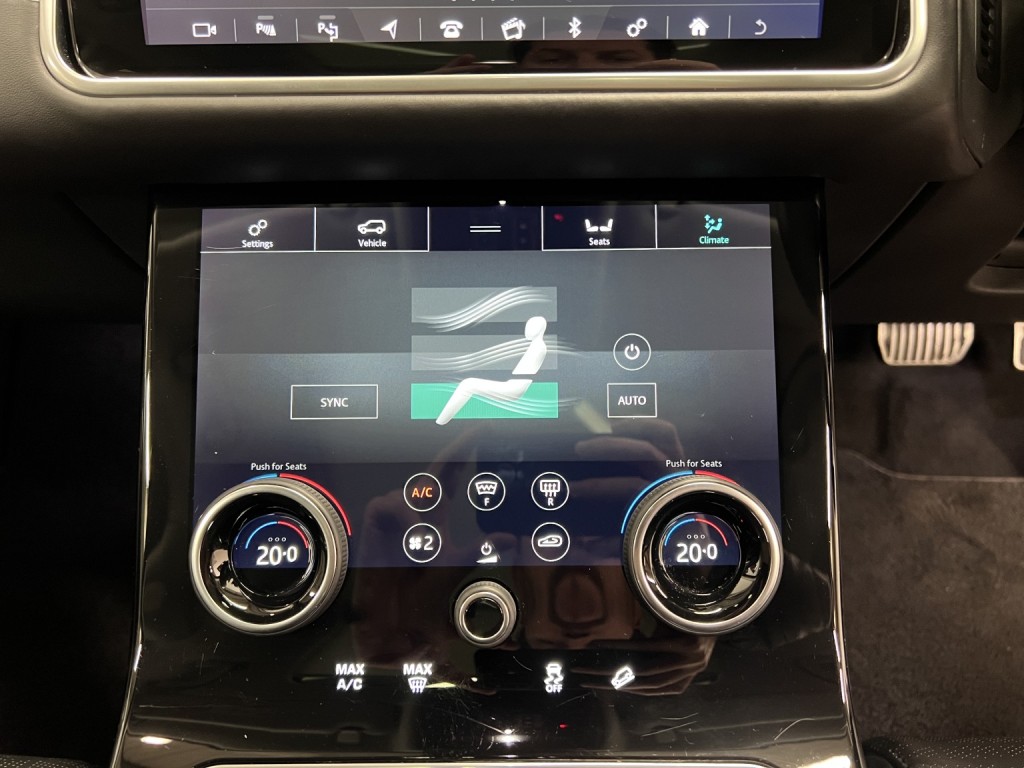 LAND ROVER RANGE ROVER VELAR