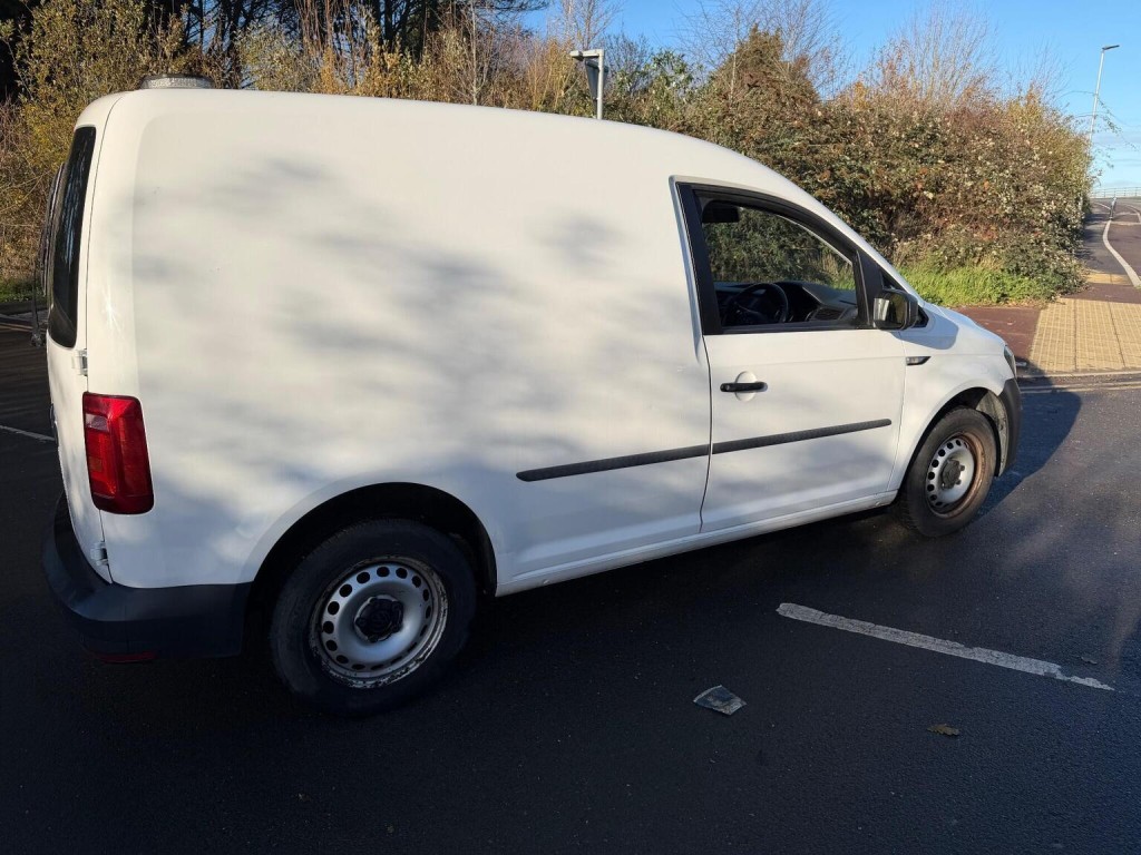 VOLKSWAGEN CADDY
