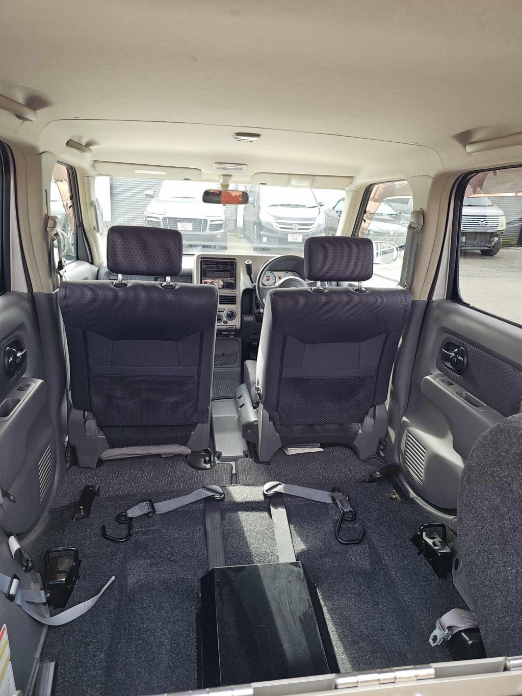 NISSAN CUBE