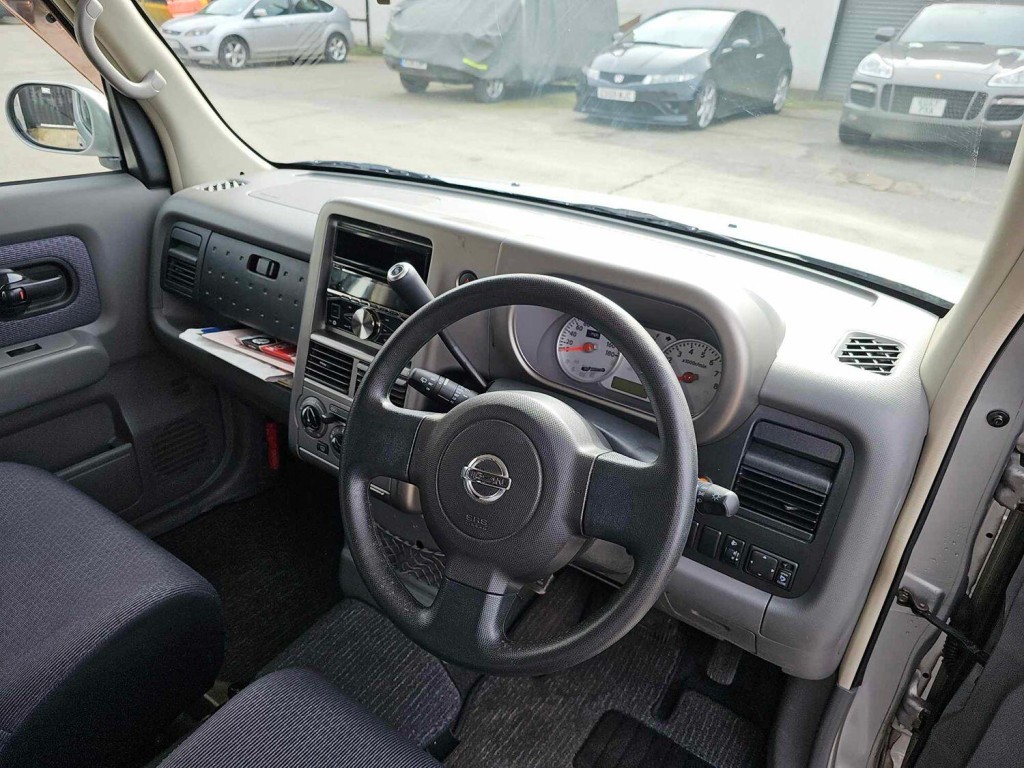 NISSAN CUBE