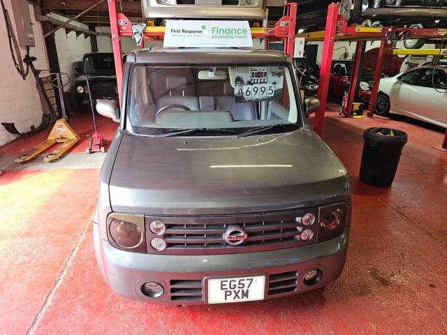 NISSAN CUBE 1.5 Cubic 7 Seater