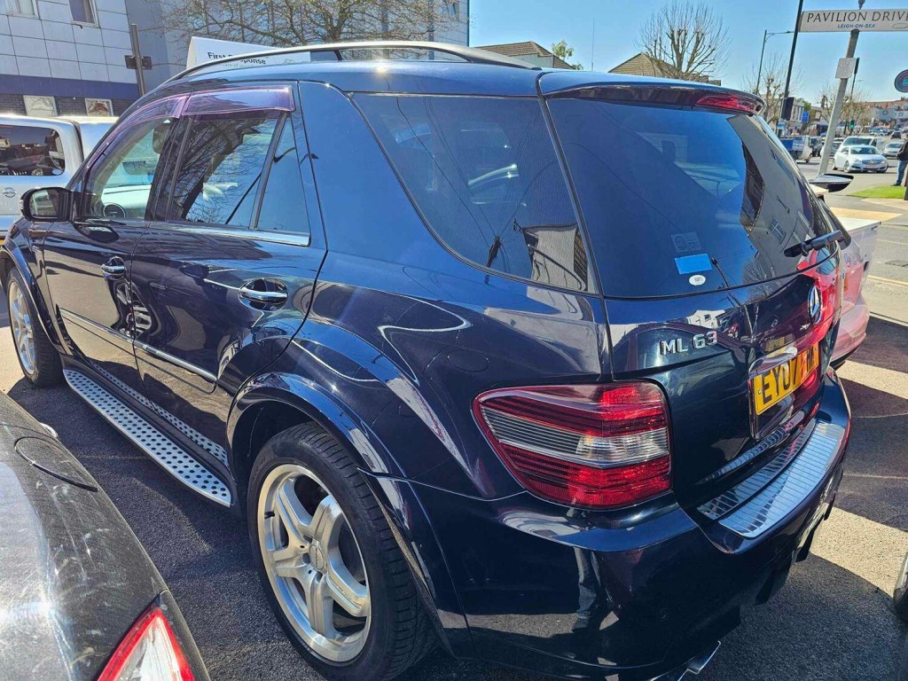 MERCEDES-BENZ M CLASS