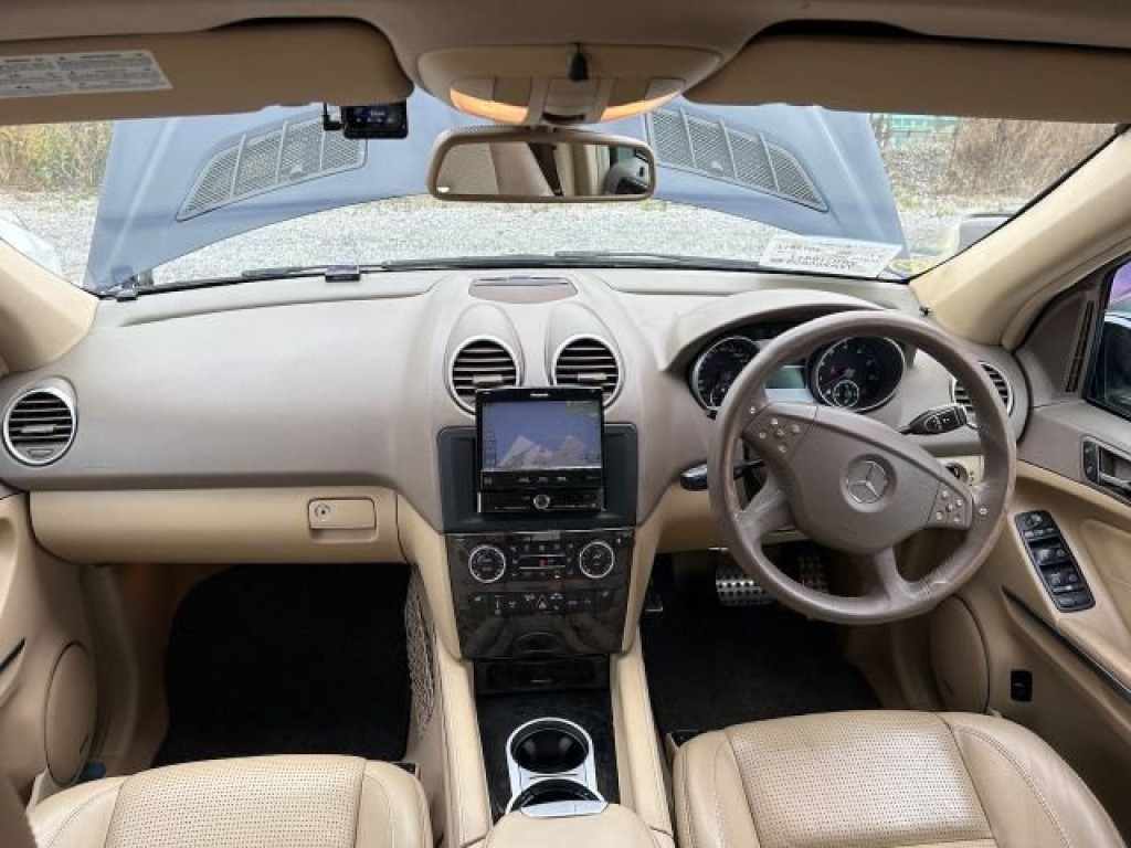 MERCEDES-BENZ M CLASS