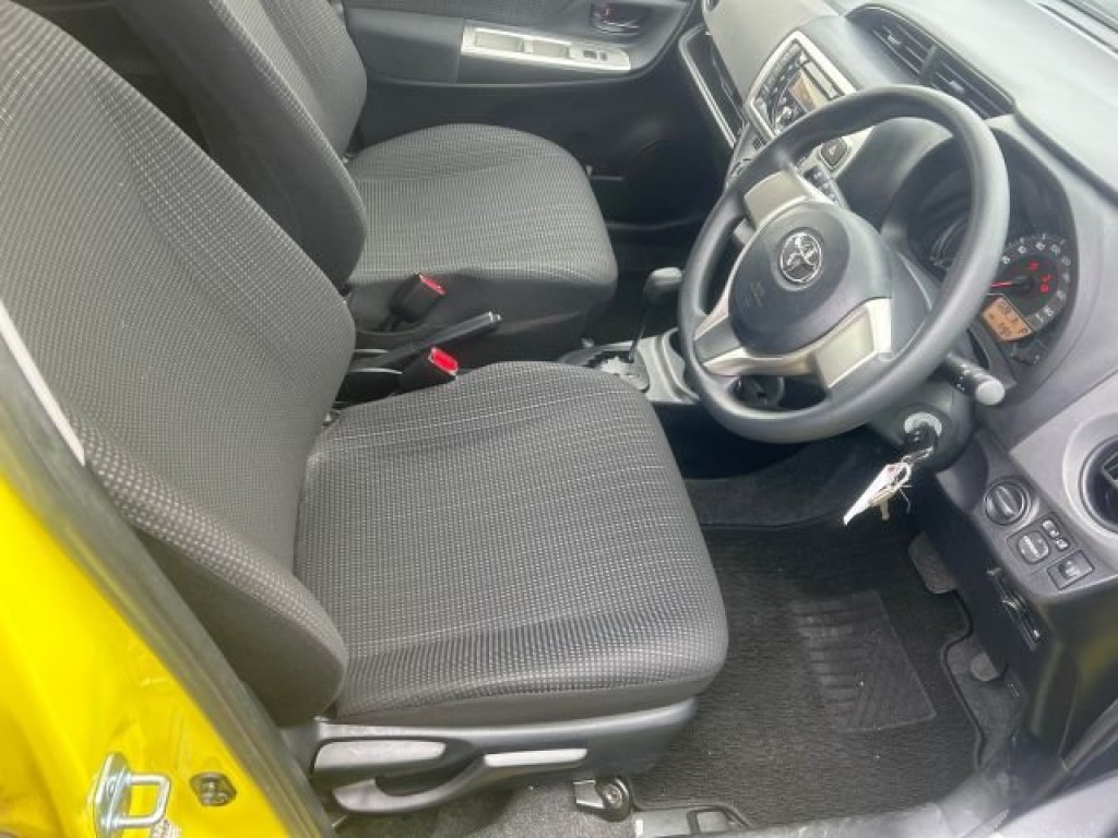 TOYOTA VITZ