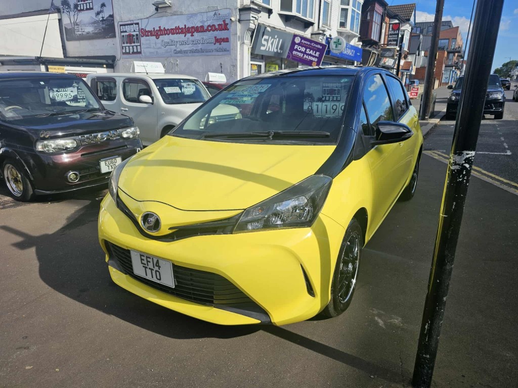 TOYOTA VITZ