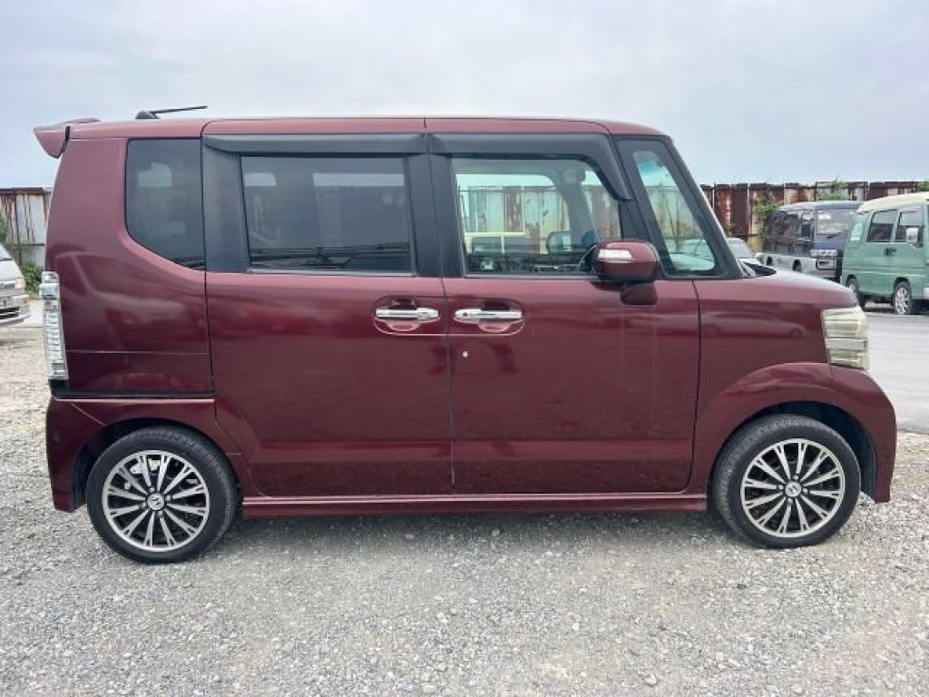 HONDA N-BOX