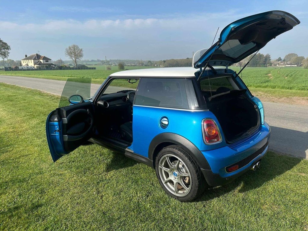 MINI HATCH COOPER S