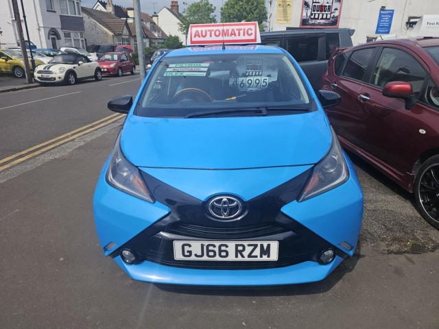 TOYOTA AYGO 1.0 VVT-i x-cite