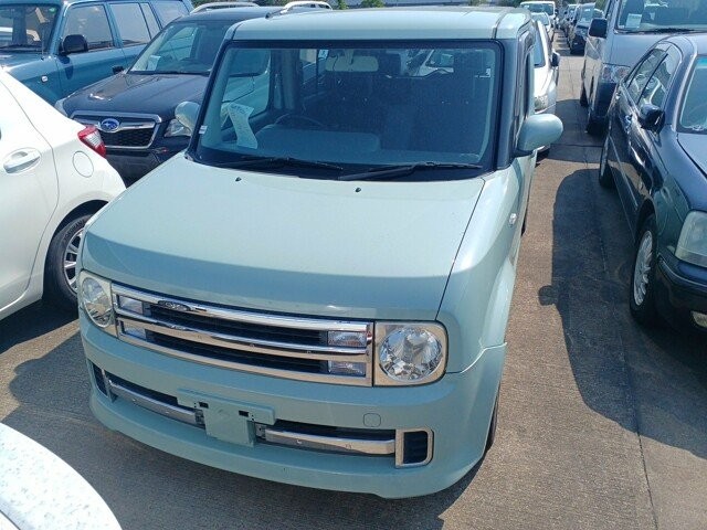 NISSAN CUBE 1.4 Rider Auto