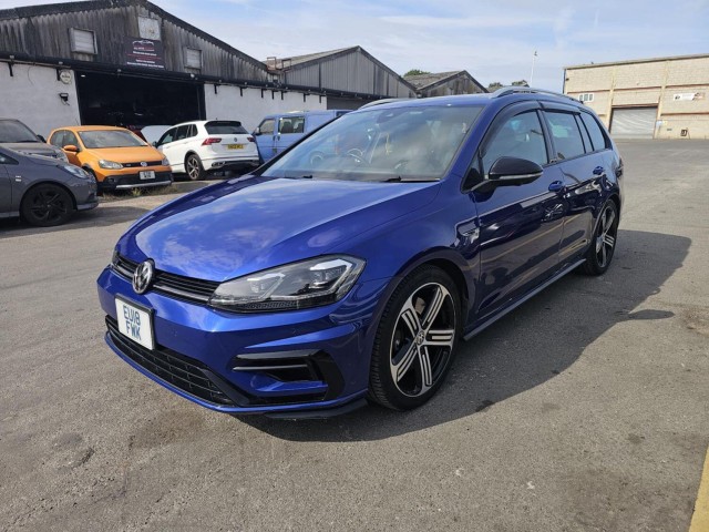 VOLKSWAGEN GOLF R Estate TSI