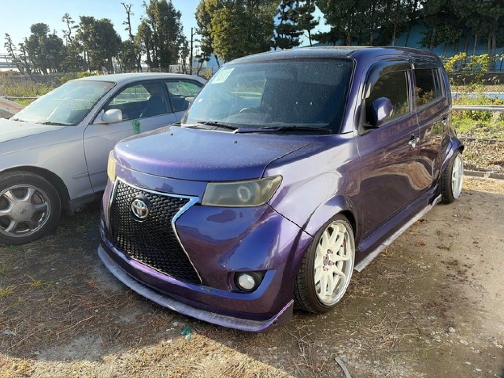 TOYOTA BB