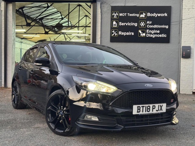 FORD FOCUS 2.0T EcoBoost ST-3 Euro 6 (s/s) 5dr
