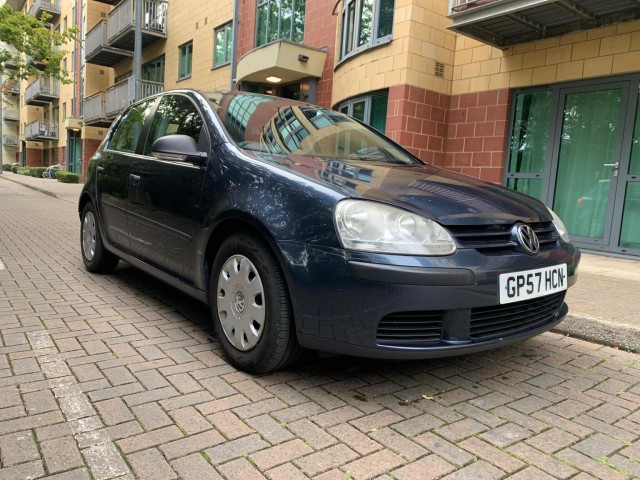 VOLKSWAGEN GOLF 1.4 S 5dr