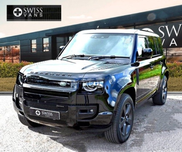 LAND ROVER DEFENDER 110