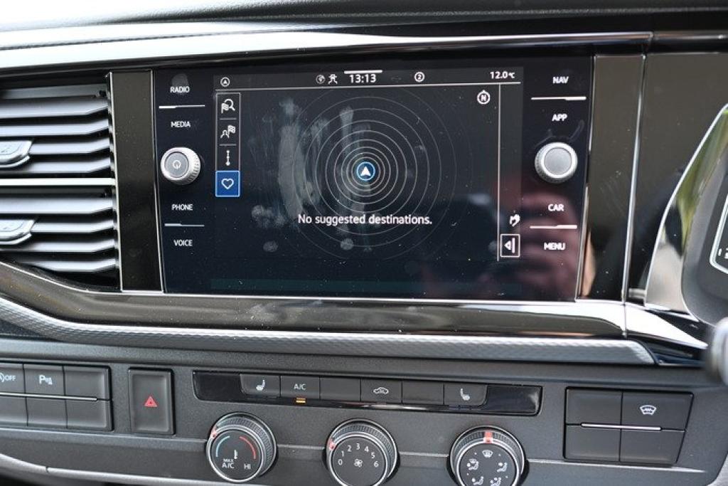 VOLKSWAGEN TRANSPORTER