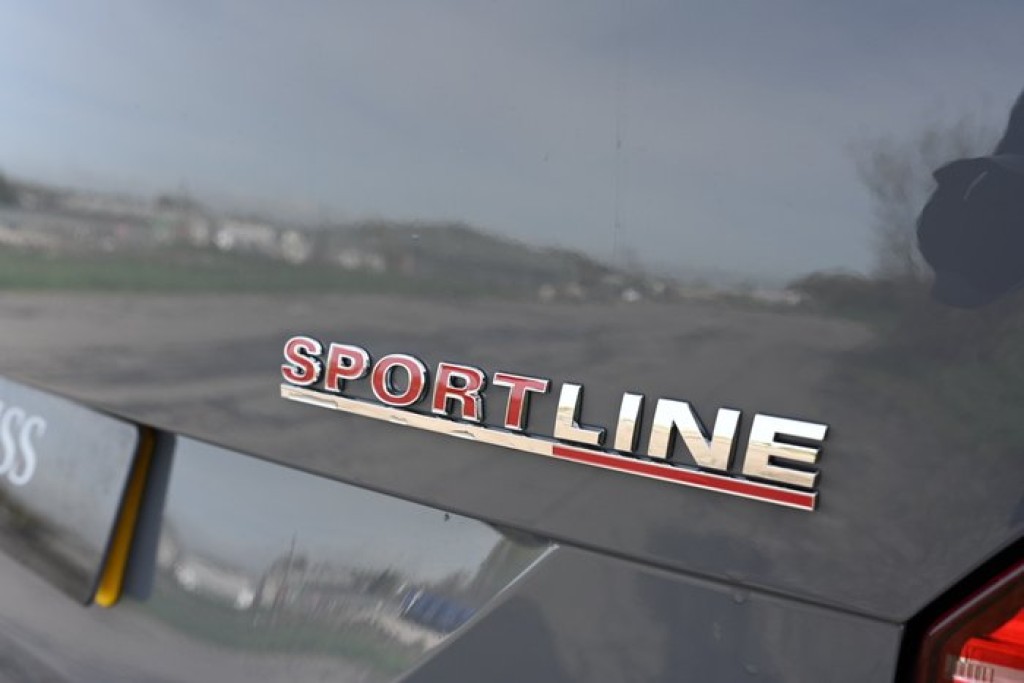 VOLKSWAGEN TRANSPORTER SPORTLINE