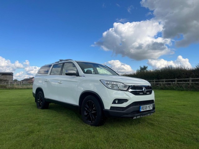 SSANGYONG MUSSO 2.2D Saracen Auto 4WD Euro 6 4dr
