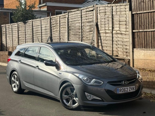 HYUNDAI I40 2012