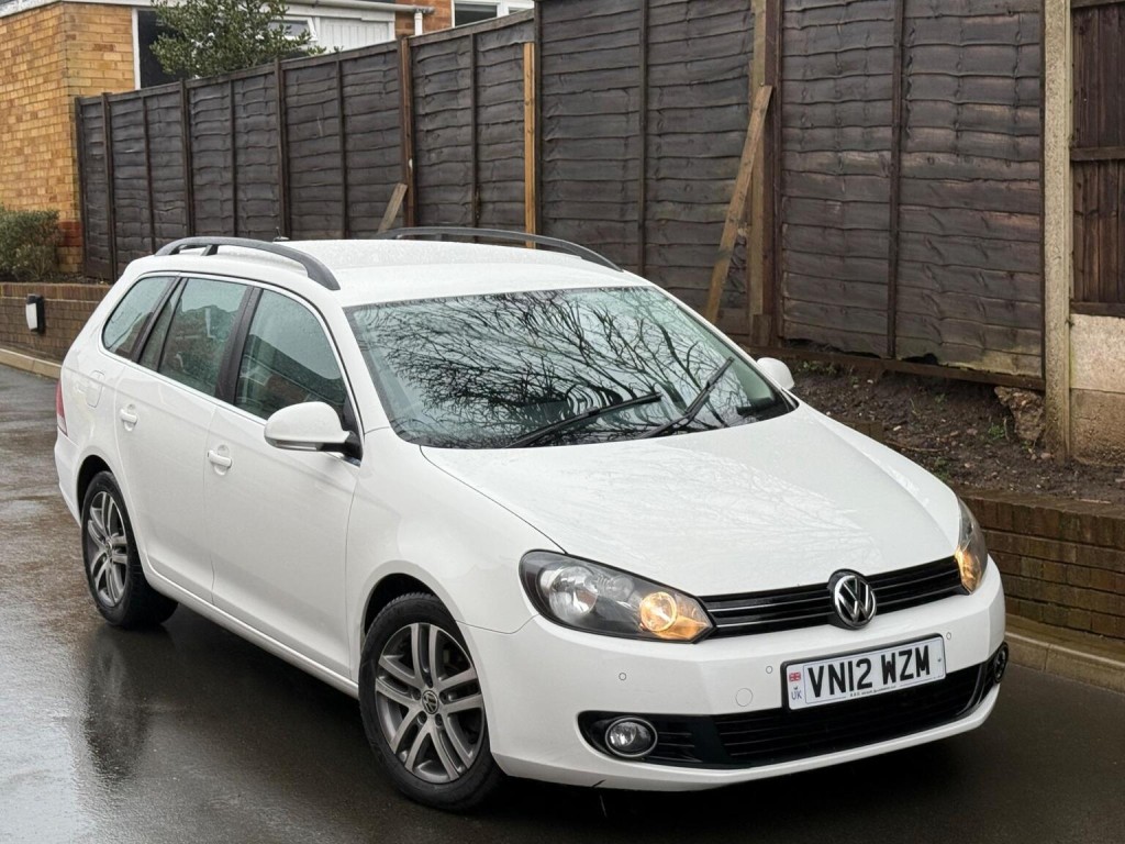 VOLKSWAGEN GOLF 1.6 TDI SE Euro 5 5dr