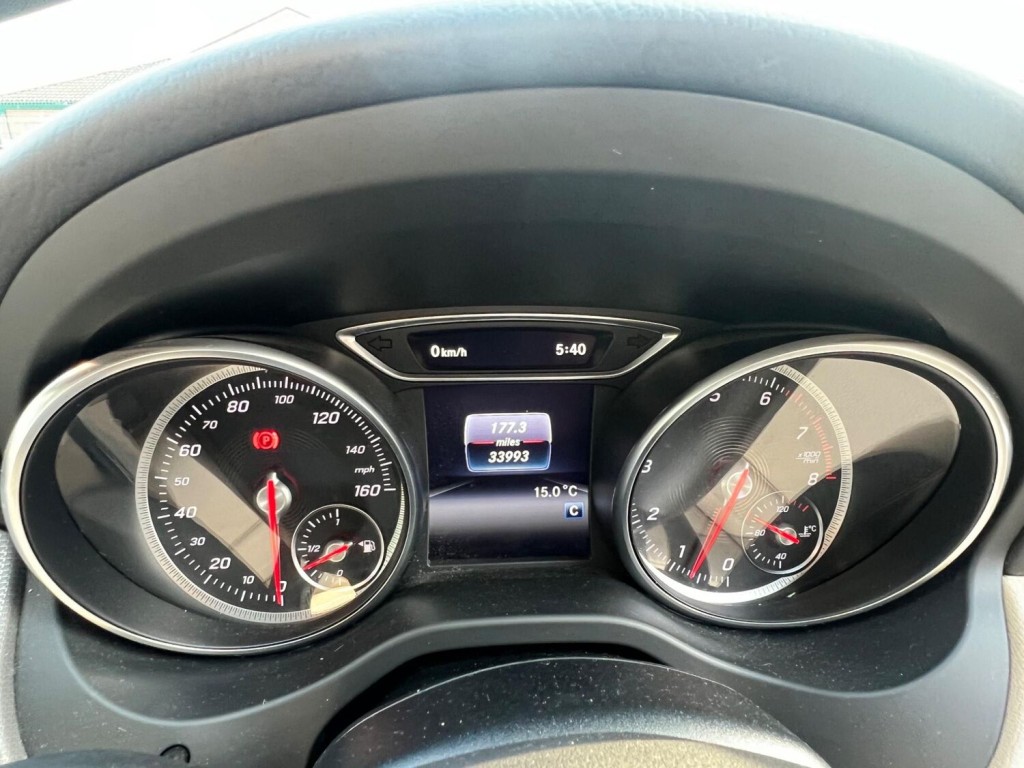 MERCEDES-BENZ GLA CLASS