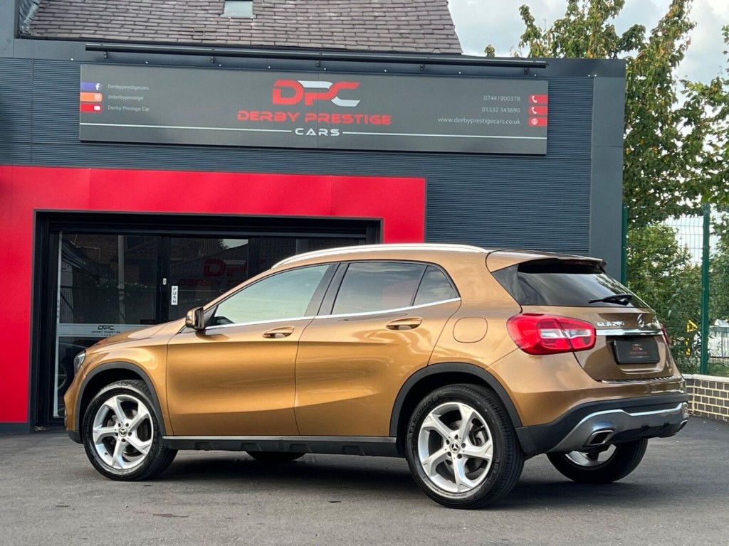 MERCEDES-BENZ GLA CLASS