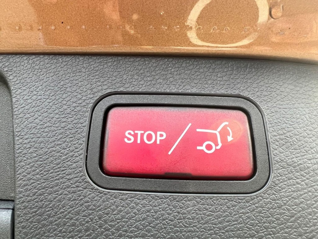 MERCEDES-BENZ GLA CLASS