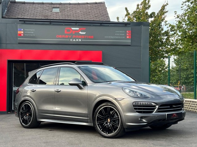 PORSCHE CAYENNE