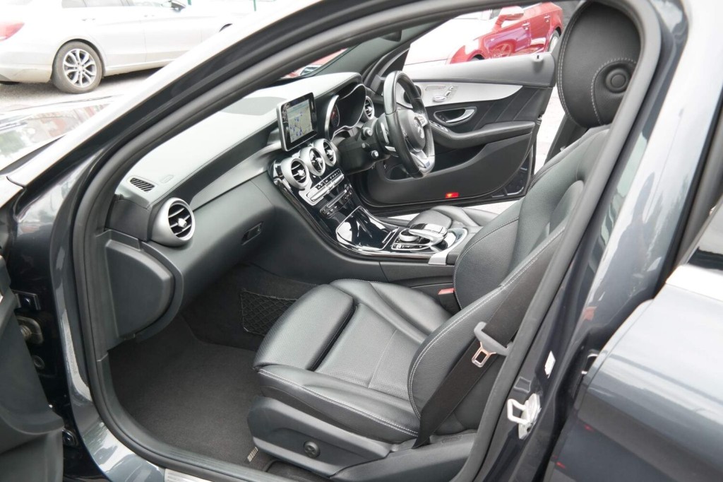 MERCEDES-BENZ C CLASS