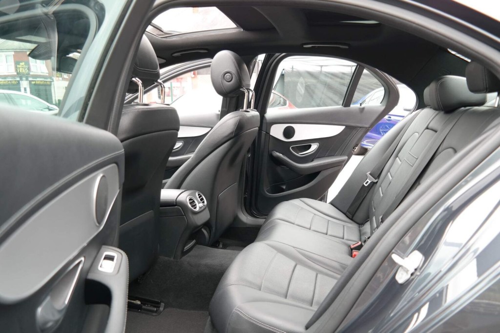 MERCEDES-BENZ C CLASS