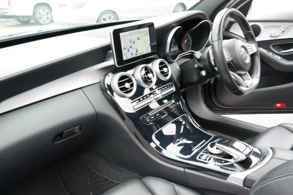 MERCEDES-BENZ C CLASS