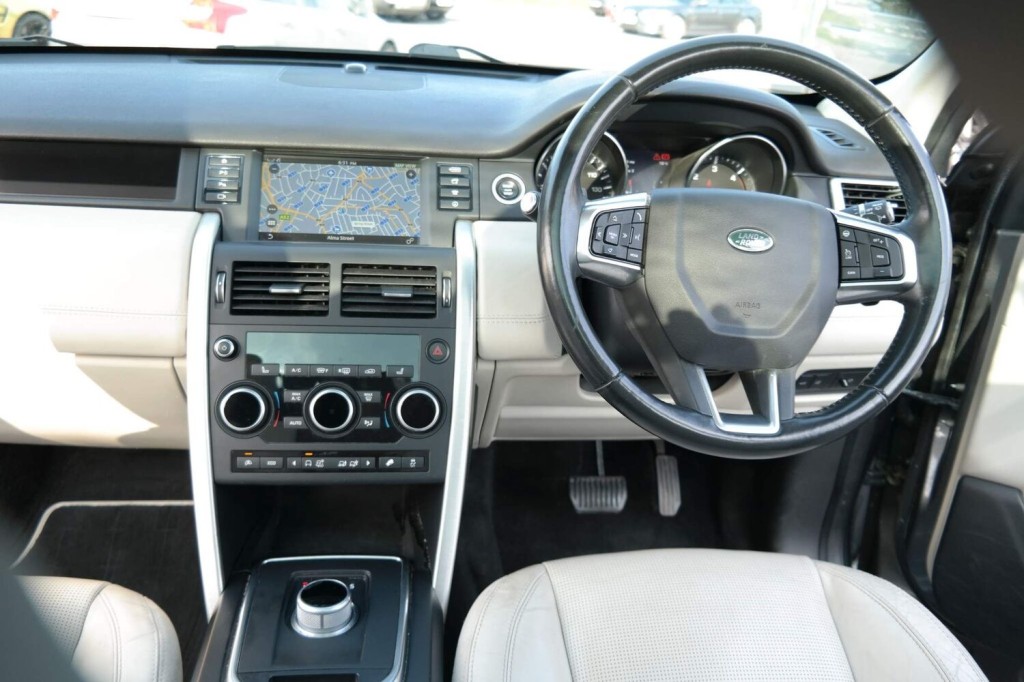 LAND ROVER DISCOVERY SPORT