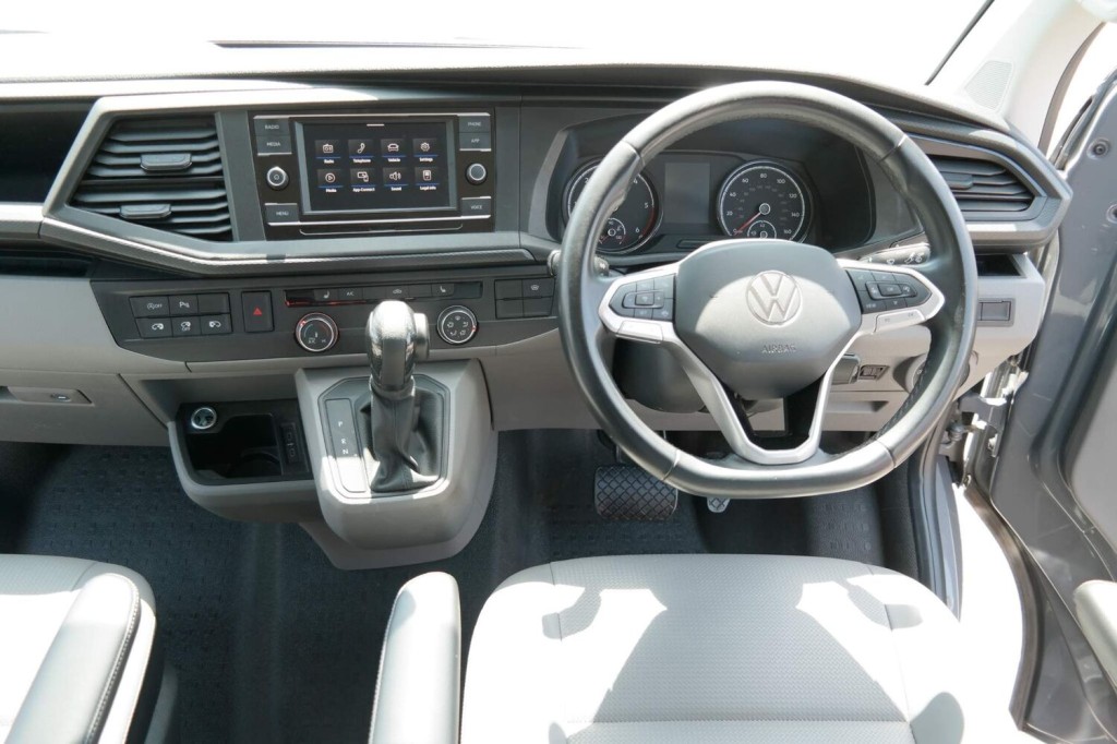 VOLKSWAGEN TRANSPORTER