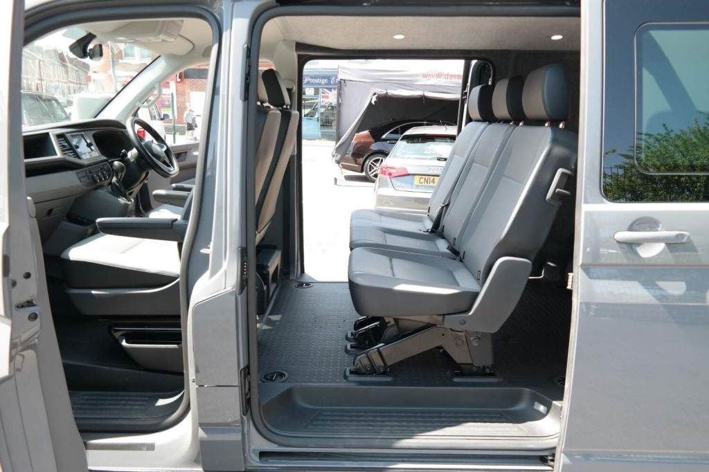 VOLKSWAGEN TRANSPORTER