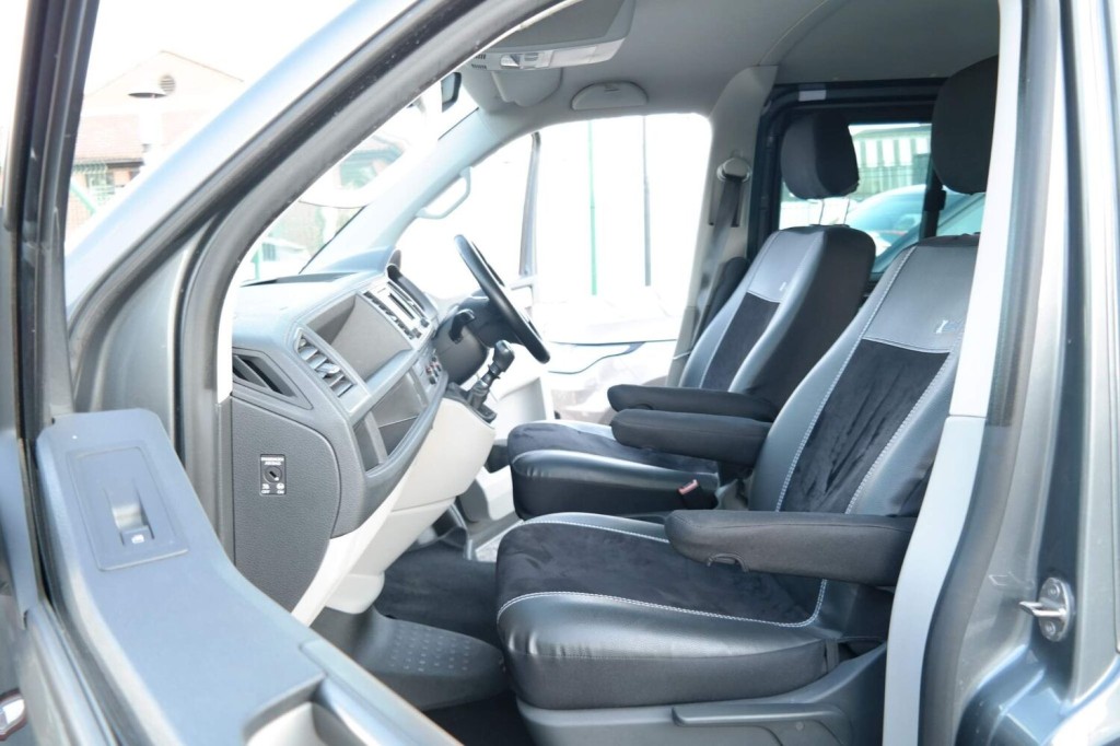 VOLKSWAGEN TRANSPORTER