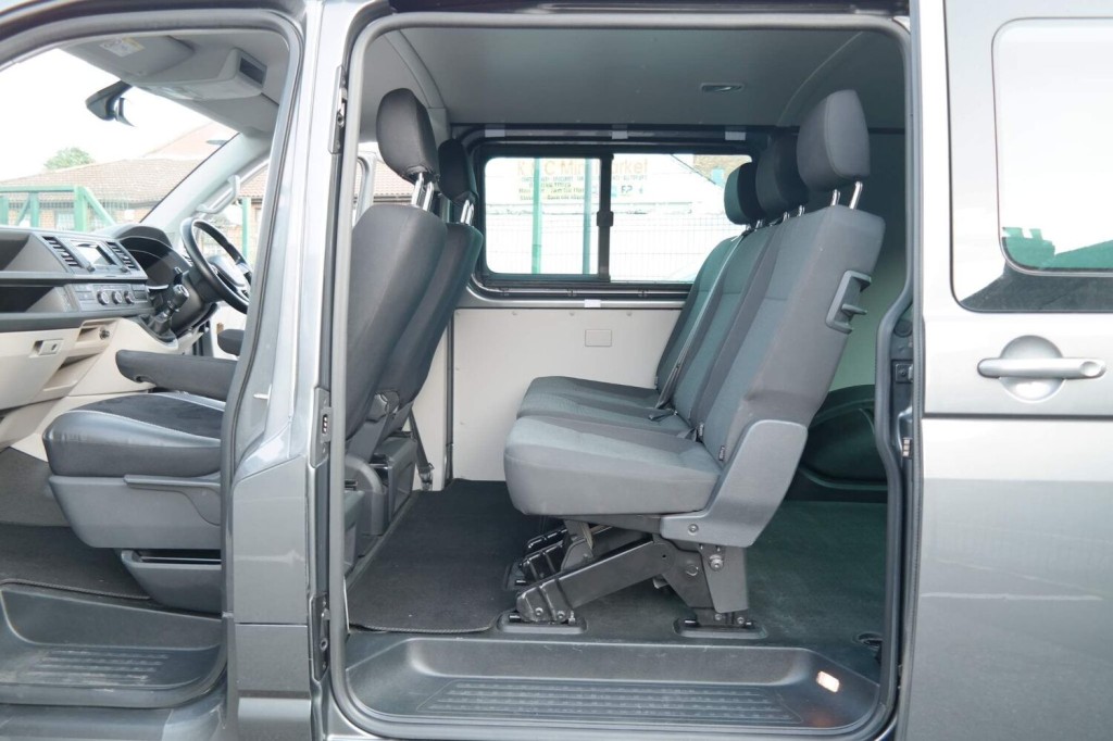 VOLKSWAGEN TRANSPORTER