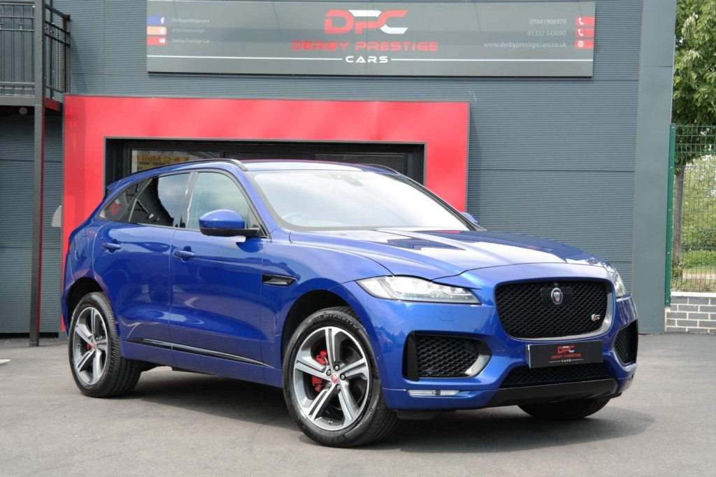 JAGUAR F-PACE