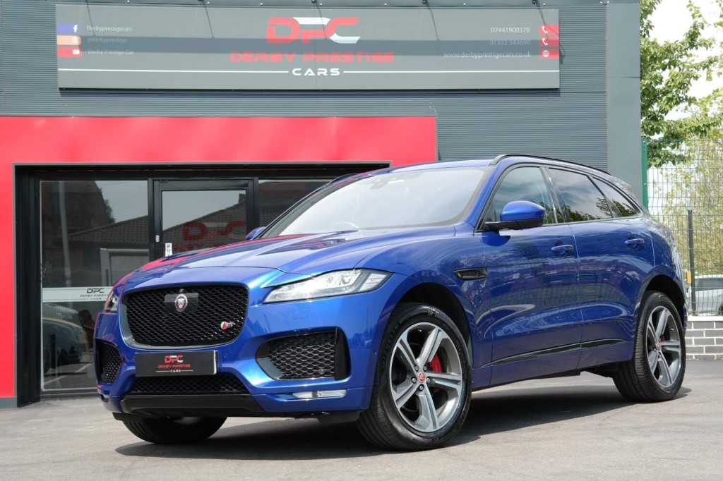 JAGUAR F-PACE