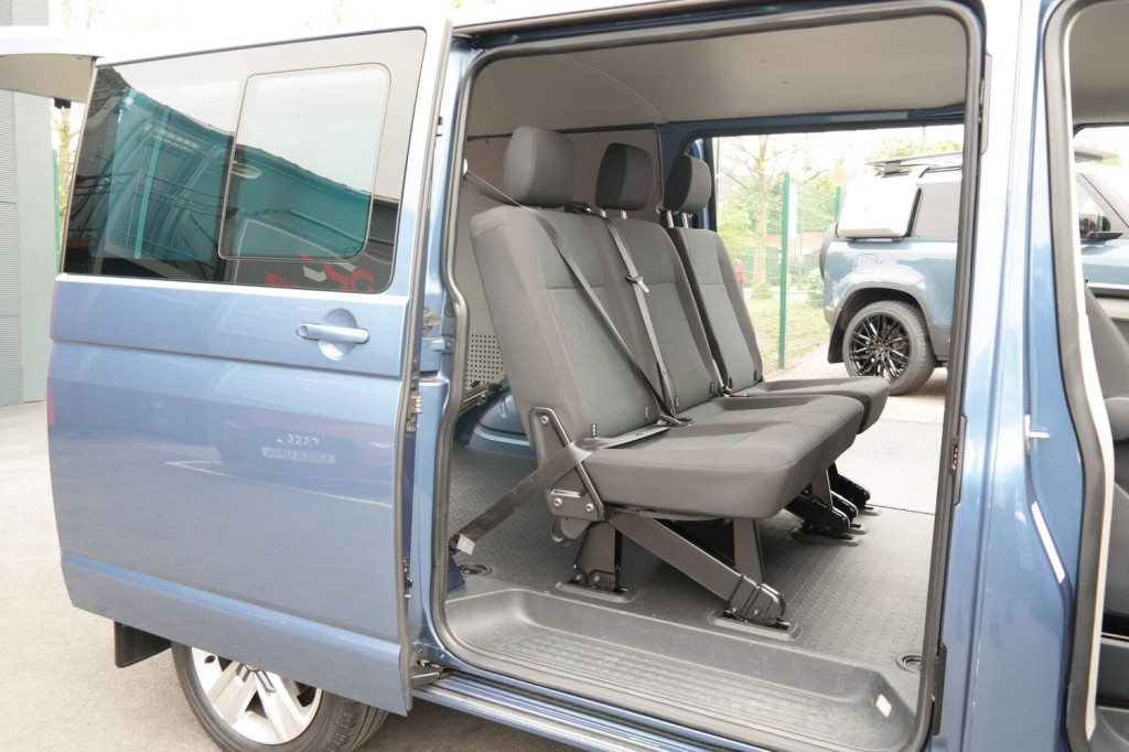 VOLKSWAGEN TRANSPORTER